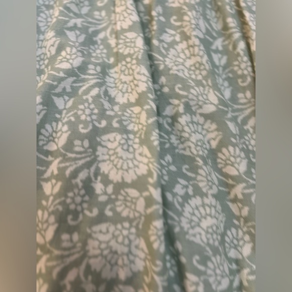 🌿 Altar’d State Mini Dress - Light Green Floral - Adjustable Straps - Pockets - Picture 6 of 10